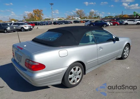 2003 Mercedes-Benz Clk 320 z USA, uszkodzony, nr VIN WDBLK65G63T130012